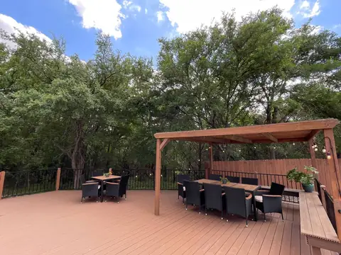 Expansive outdoor dining area :-)
