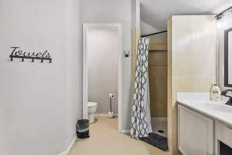 Master #1-separage shower