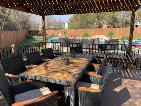 Outdoor Dining for 12 (using both tables seating 8+4) grillin’ & chill-axing!